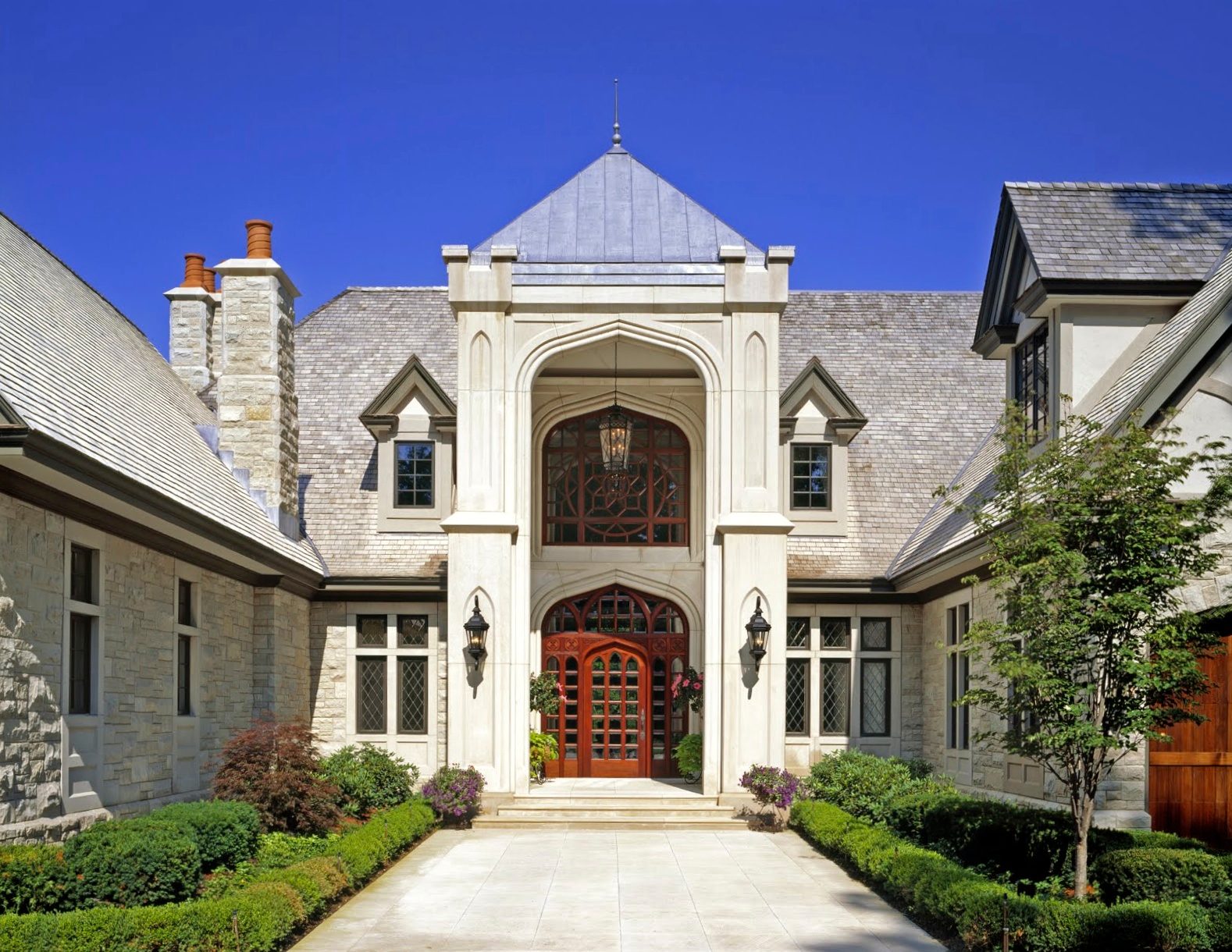 Archive 006: a traditional new-construction home by Mosher Dolan