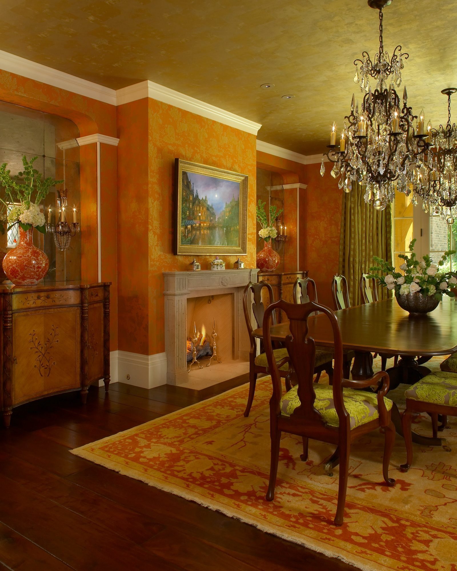Archive 048: a dining room in ochre with a crystal chandelier
