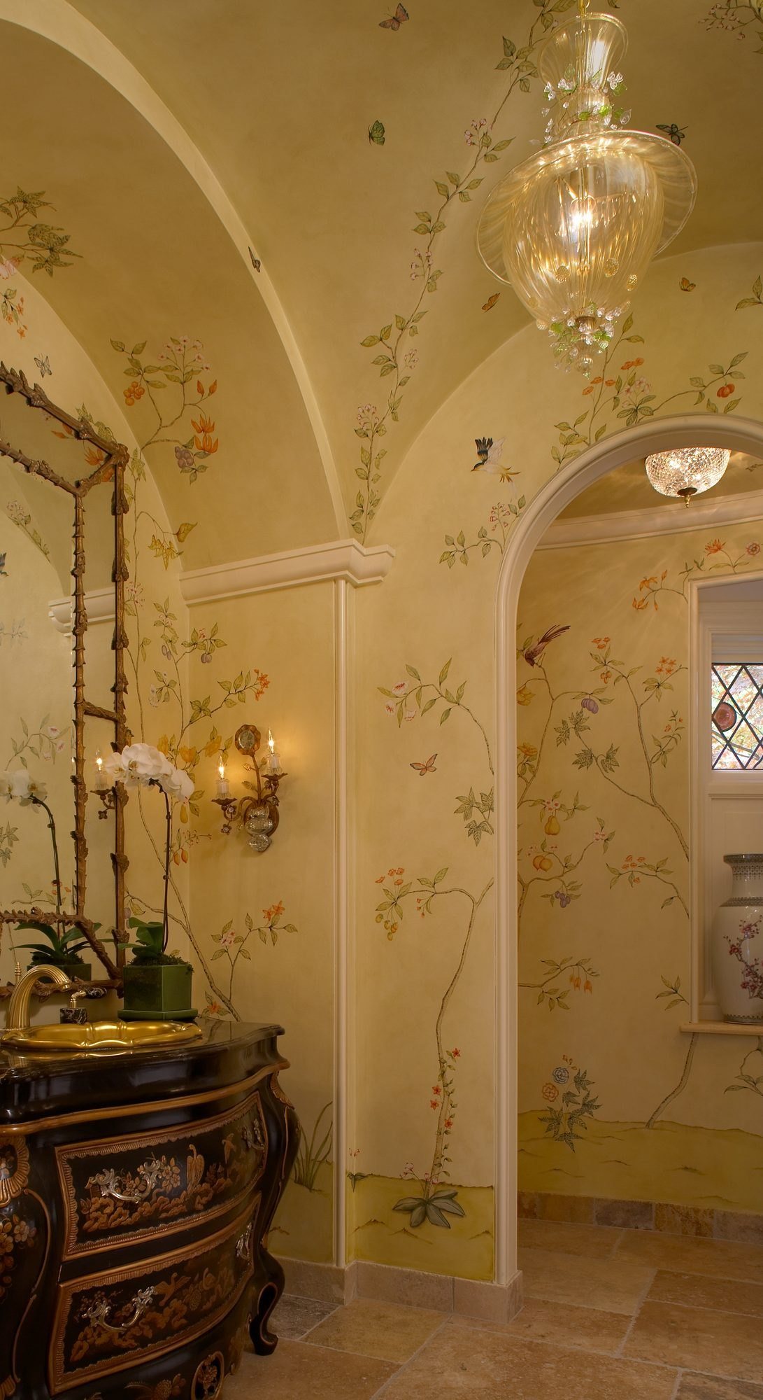 Archive 051: a hand-painted hall with an arched opening