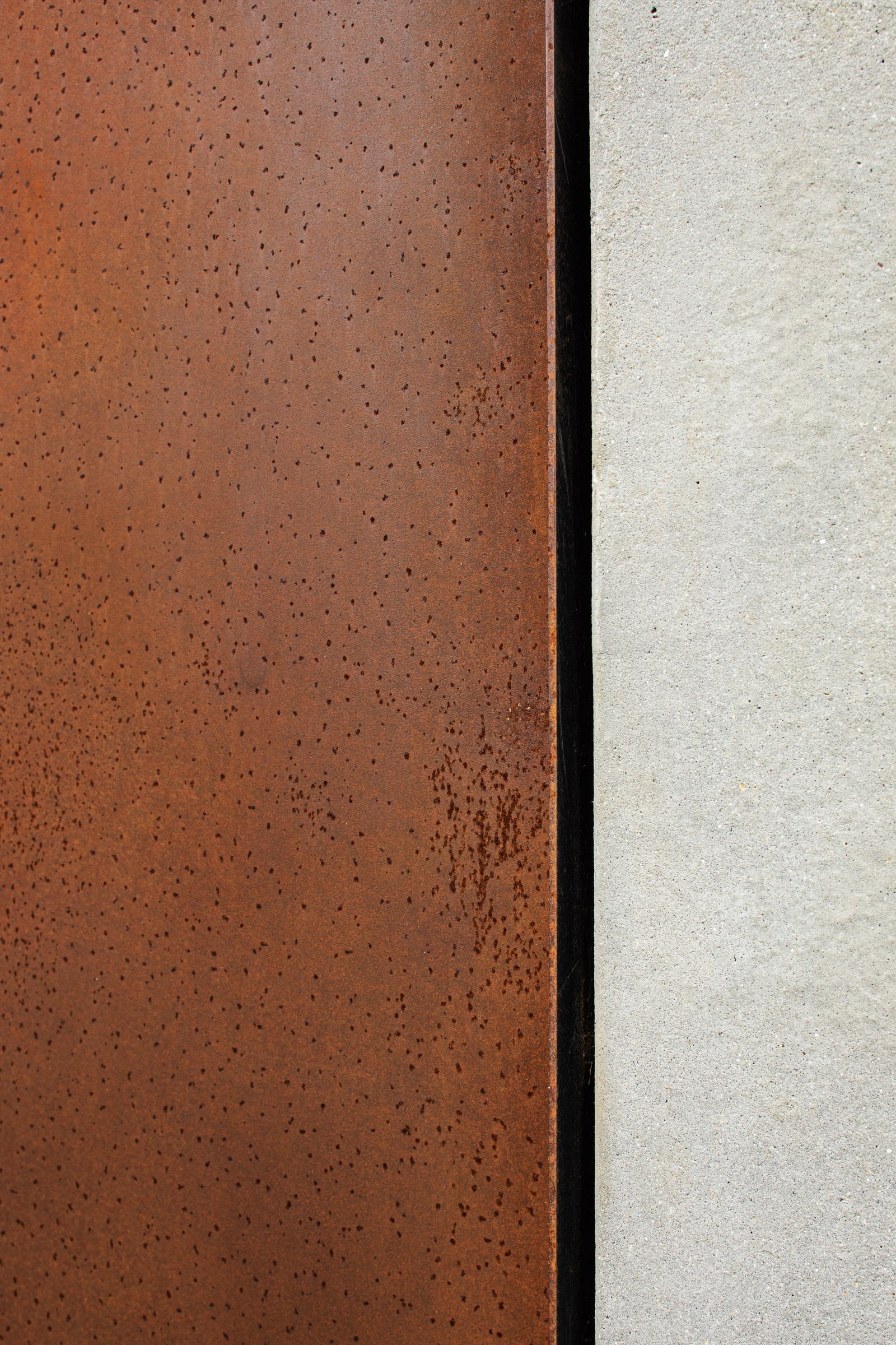 Architectural detail, built by Mosher Dolan