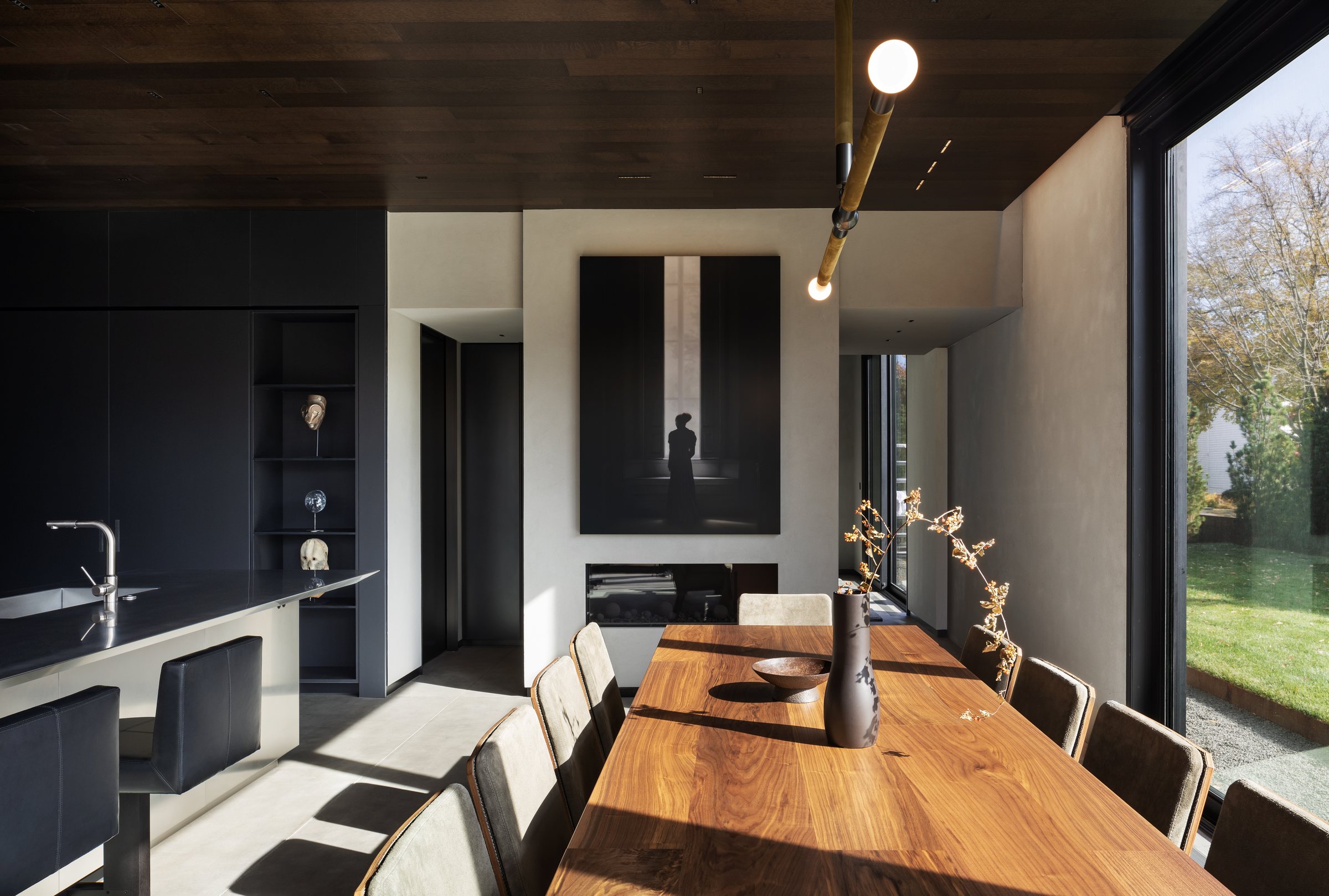 Kitchen and dining, built by Mosher Dolan